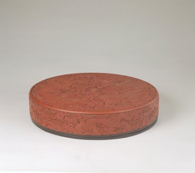 图片[2]-Carved red round box with double dragons and peony patterns-China Archive